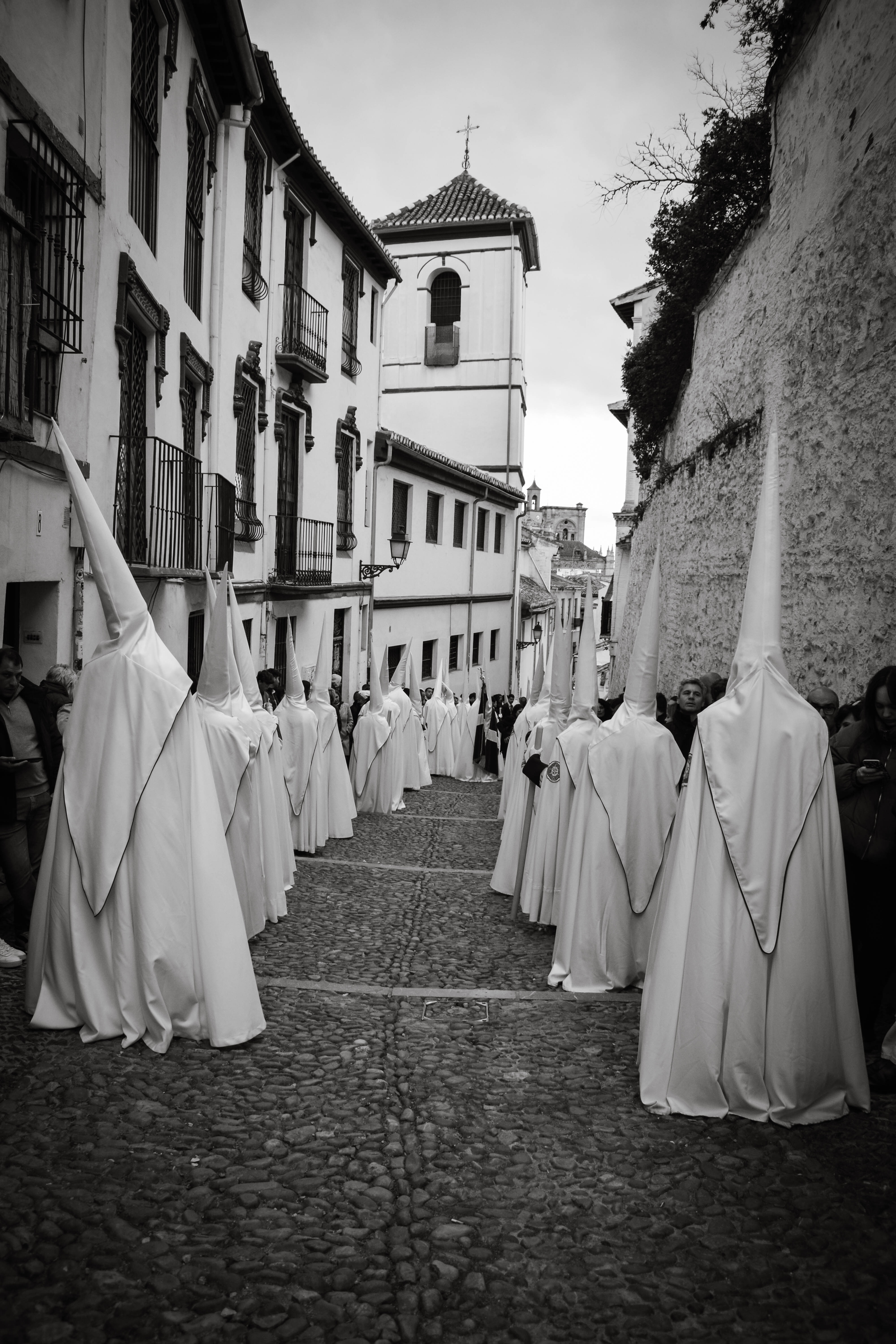 Nazarenos del Perdón y Aurora