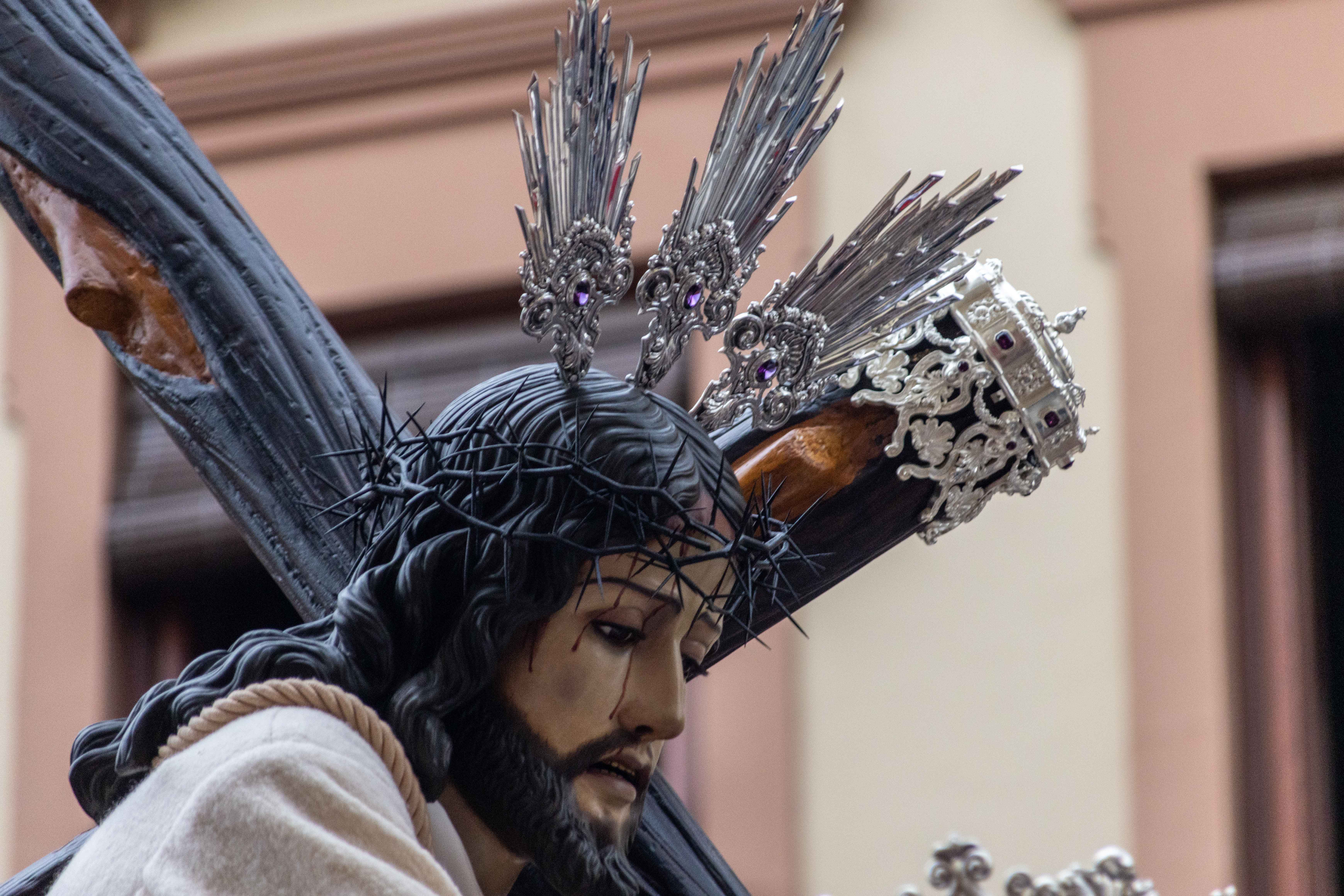 Nuestro Padre Jesús del Amor y la Entrega